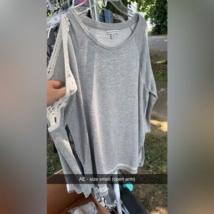 American Eagle open shoulder blouse